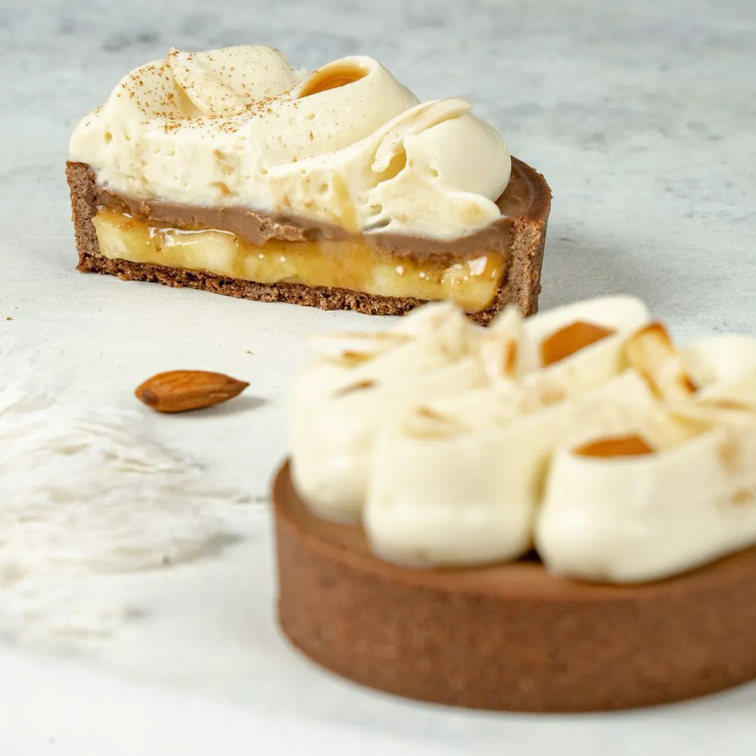 Mini Gateaux: Corazón de Frambuesa, Tarta Banoffee, Lingote de Naranja y Tarta de Arándanos