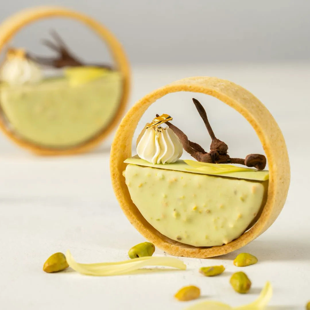 Mini Gateaux: Corazón de Frambuesa, Tarta Banoffee, Lingote de Naranja y Tarta de Arándanos